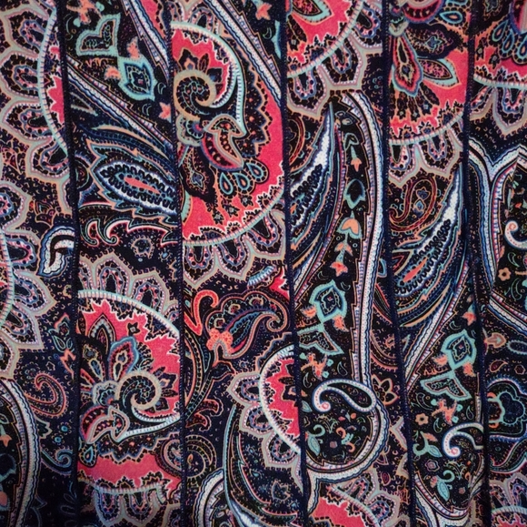 Top - Picture 2 of 3